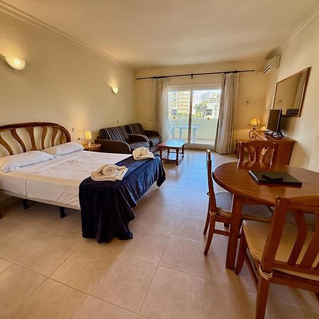 Kingfisher Apartments Benal Beach 베날마데나코스타 외부 사진