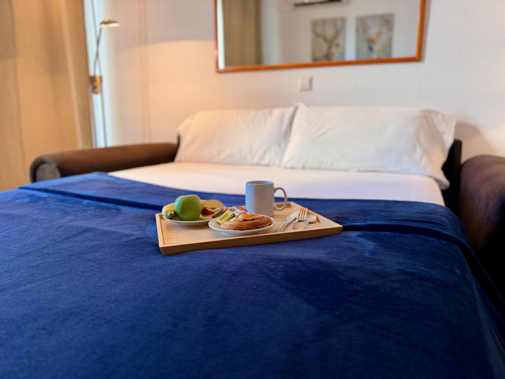 Kingfisher Apartments Benal Beach 베날마데나코스타 외부 사진