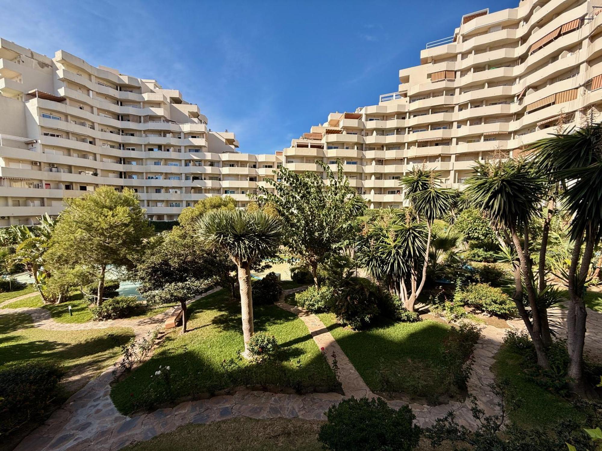 Kingfisher Apartments Benal Beach 베날마데나코스타 외부 사진