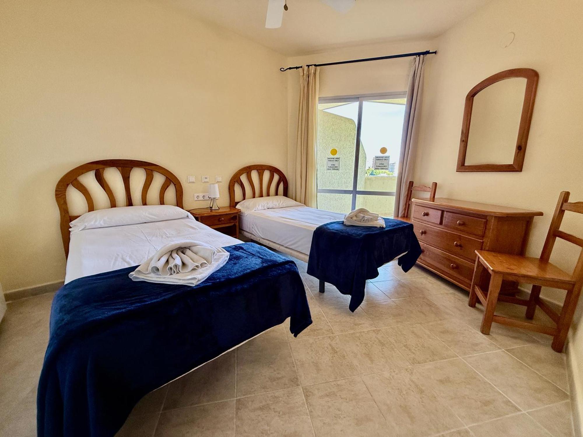 Kingfisher Apartments Benal Beach 베날마데나코스타 외부 사진