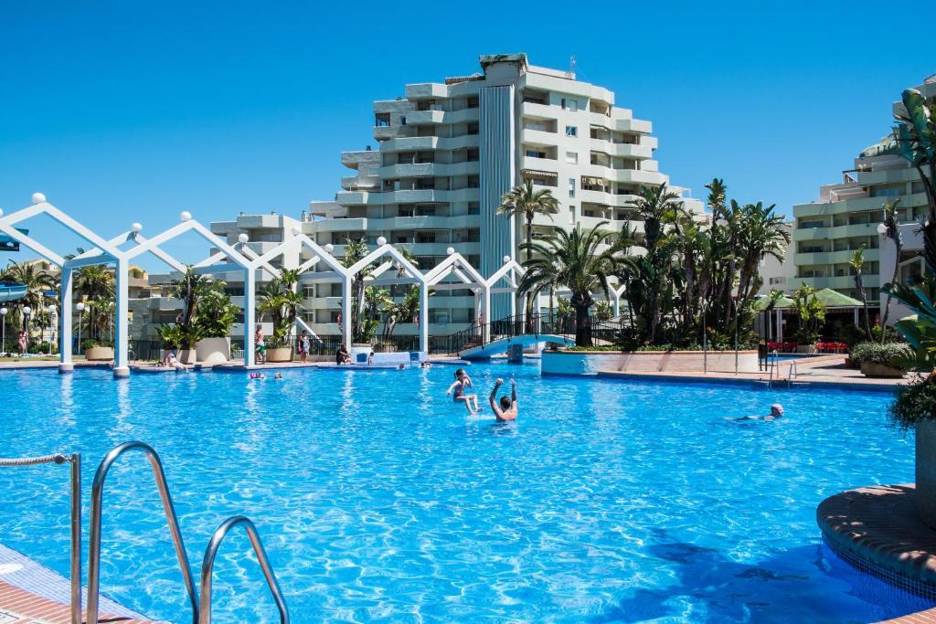 Kingfisher Apartments Benal Beach 베날마데나코스타 외부 사진
