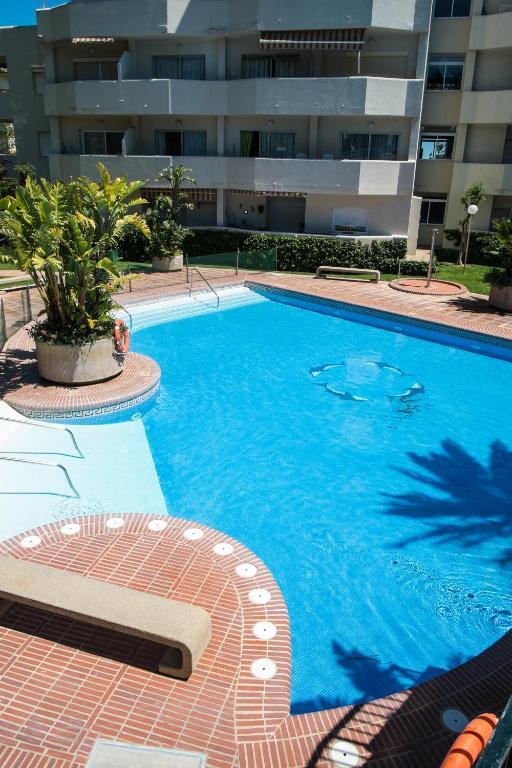Kingfisher Apartments Benal Beach 베날마데나코스타 외부 사진